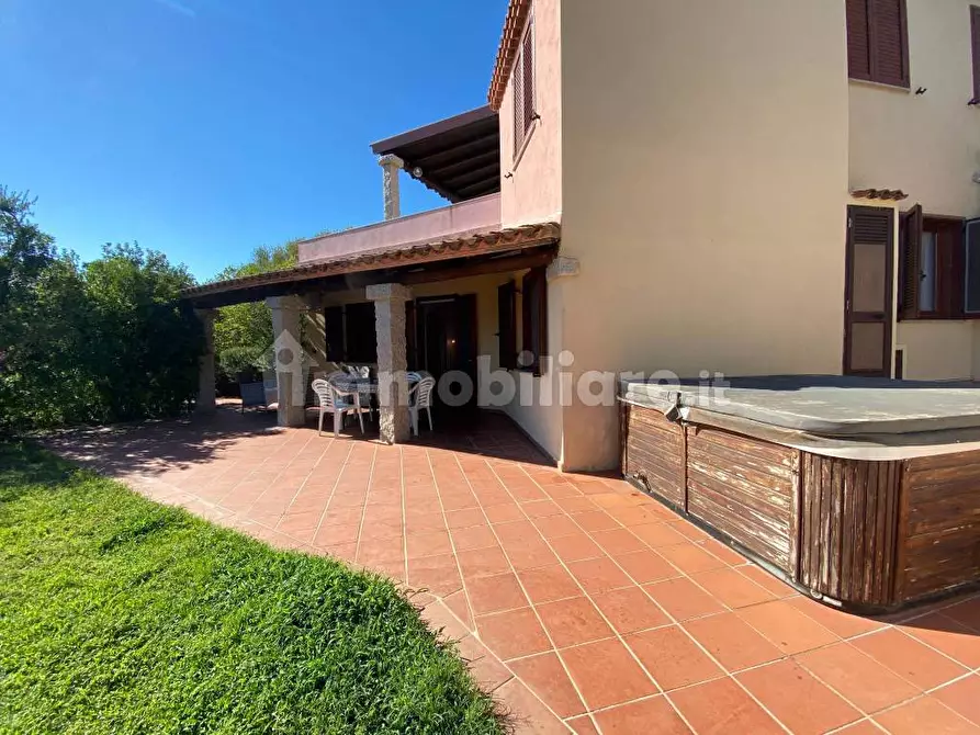 Immagine 3 di Villa in affitto  in Via Liguria a San Teodoro