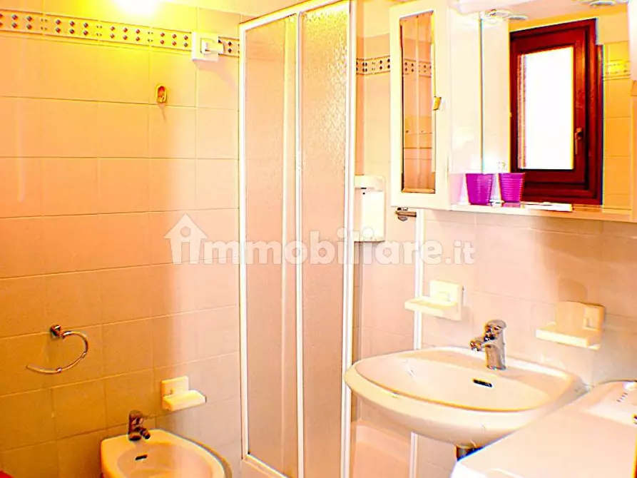 Immagine 12 di Villetta a schiera in affitto  in Via Como a San Teodoro