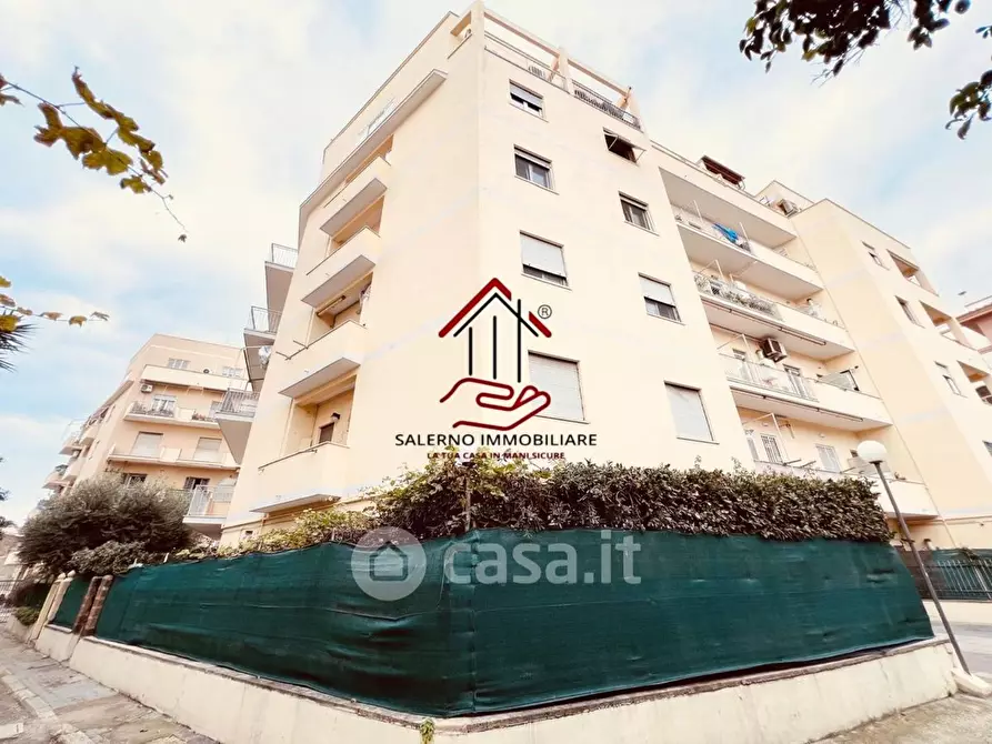 Immagine 15 di Appartamento in vendita  in Piazzale della Posta a Roma