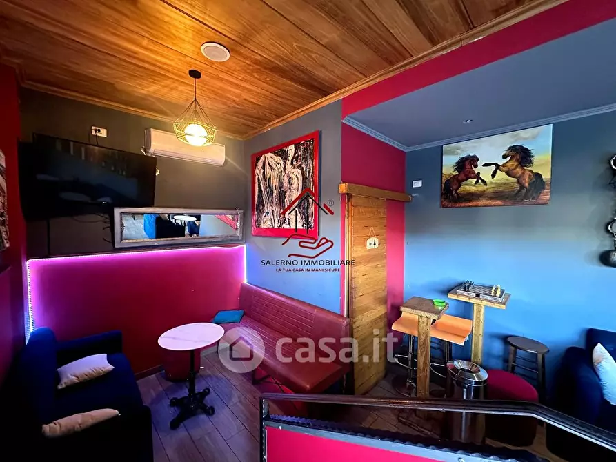 Immagine 1 di Attività commerciale in vendita  in Via della Magliana a Roma