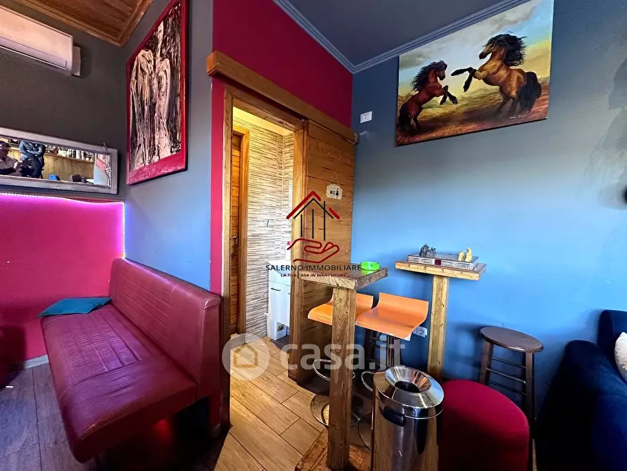 Immagine 25 di Attività commerciale in vendita  in Via della Magliana a Roma