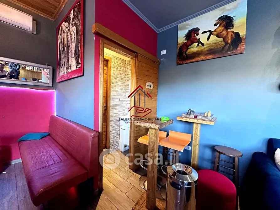 Immagine 6 di Attività commerciale in vendita  in Via della Magliana a Roma