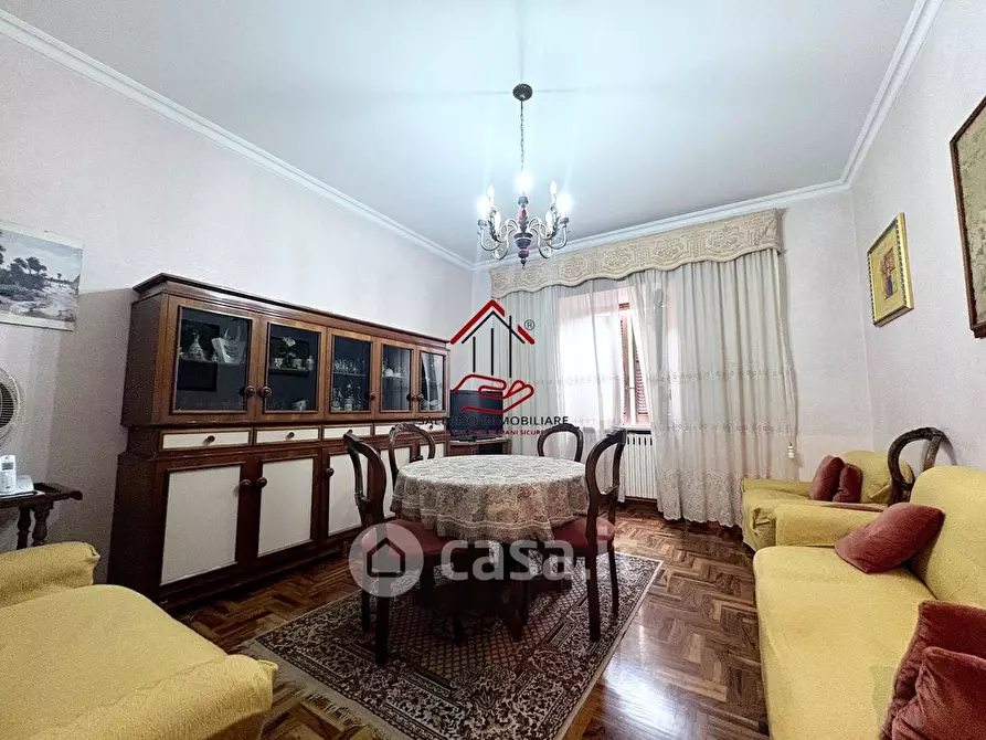 Immagine 1 di Appartamento in vendita  in Via di Valle Muricana a Roma