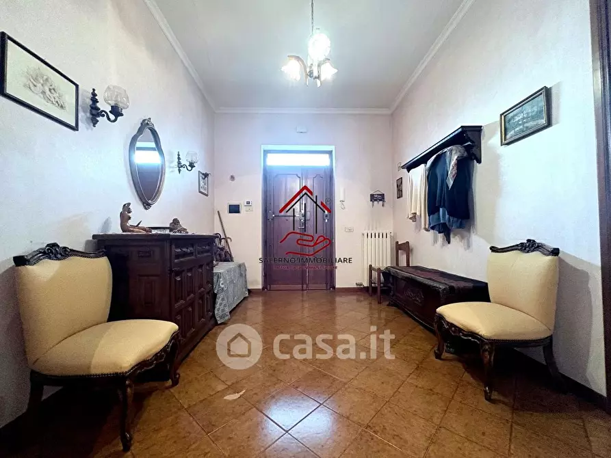 Immagine 5 di Appartamento in vendita  in Via di Valle Muricana a Roma