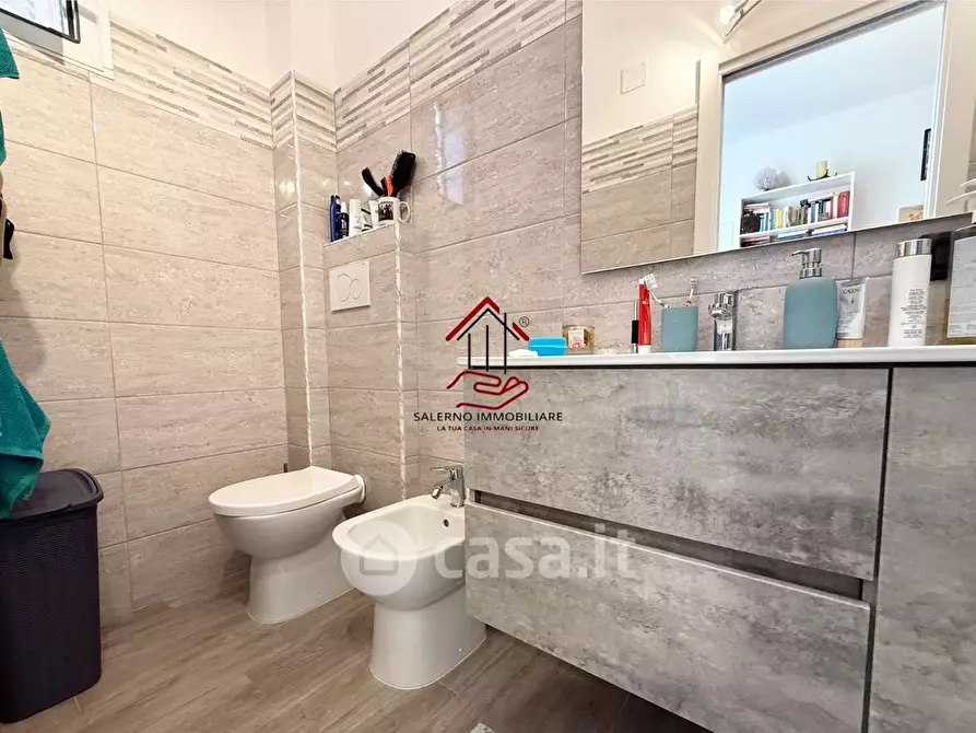 Immagine 10 di Appartamento in vendita  in Via Viggiù a Roma