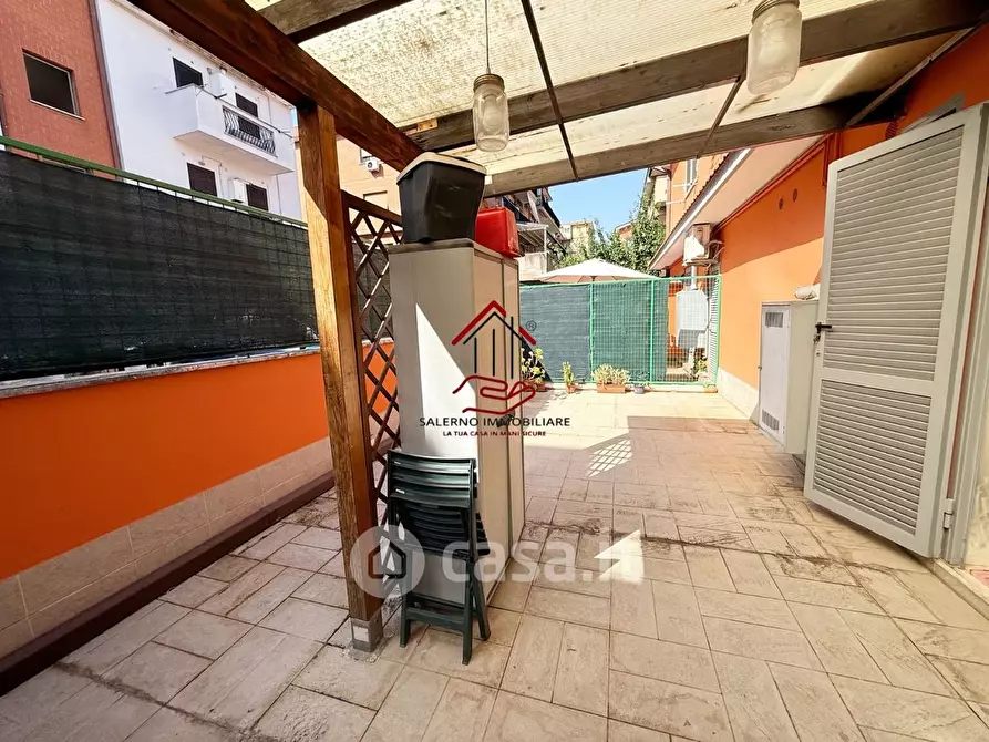 Immagine 13 di Appartamento in vendita  in Via Viggiù a Roma