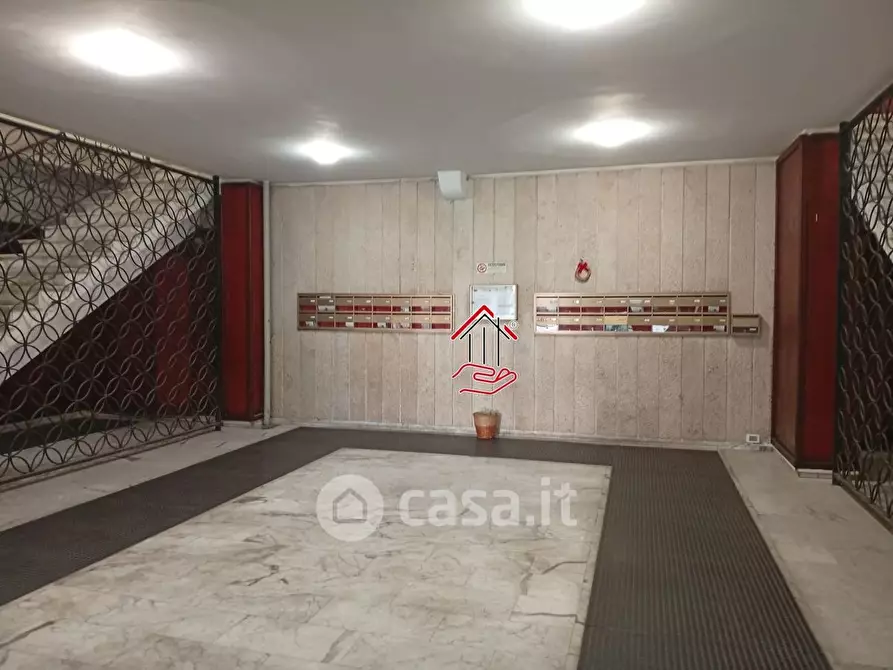 Immagine 26 di Appartamento in vendita  in Via delle Nereidi 36 a Roma