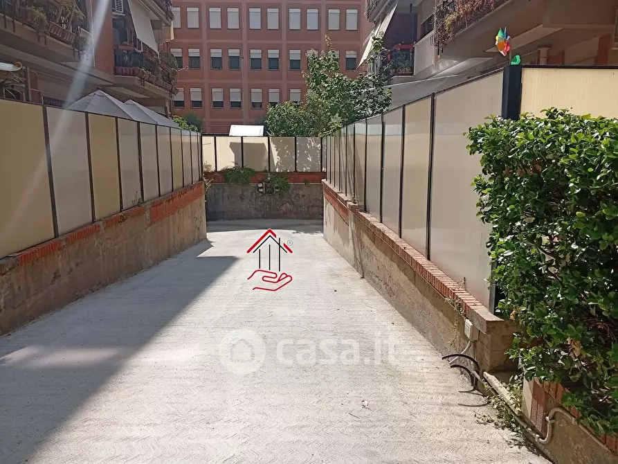 Immagine 34 di Appartamento in vendita  in Via delle Nereidi 36 a Roma