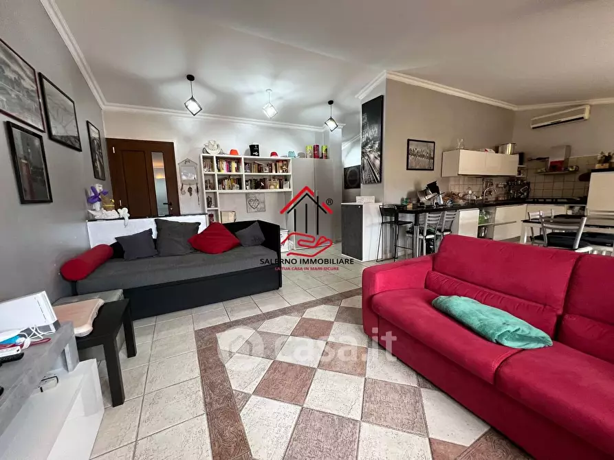 Immagine 1 di Appartamento in vendita  in Via Dovadola a Roma