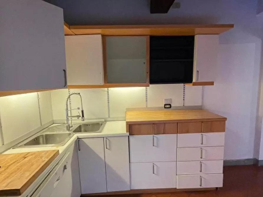 Immagine 15 di Appartamento in vendita  in scali manzoni 31 31 a Livorno