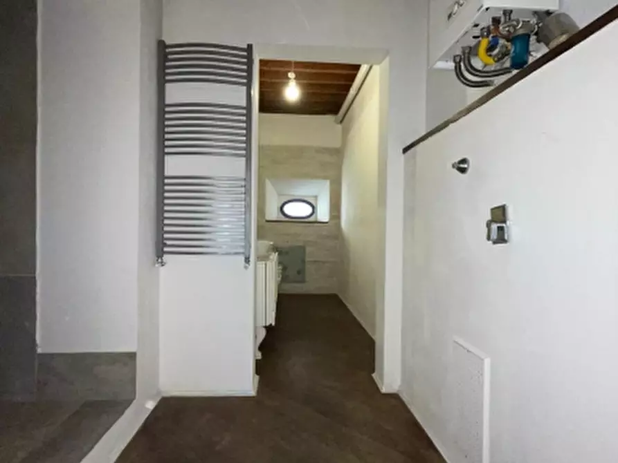 Immagine 31 di Appartamento in vendita  in scali manzoni 31 31 a Livorno