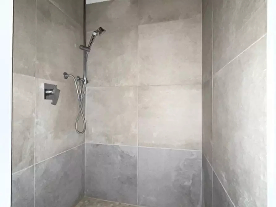 Immagine 34 di Appartamento in vendita  in scali manzoni 31 31 a Livorno