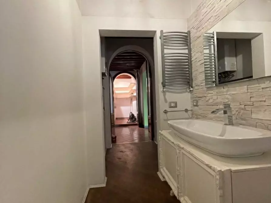 Immagine 36 di Appartamento in vendita  in scali manzoni 31 31 a Livorno