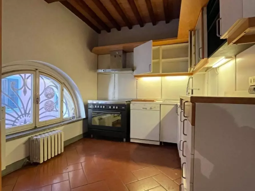 Immagine 8 di Appartamento in vendita  in scali manzoni 31 31 a Livorno