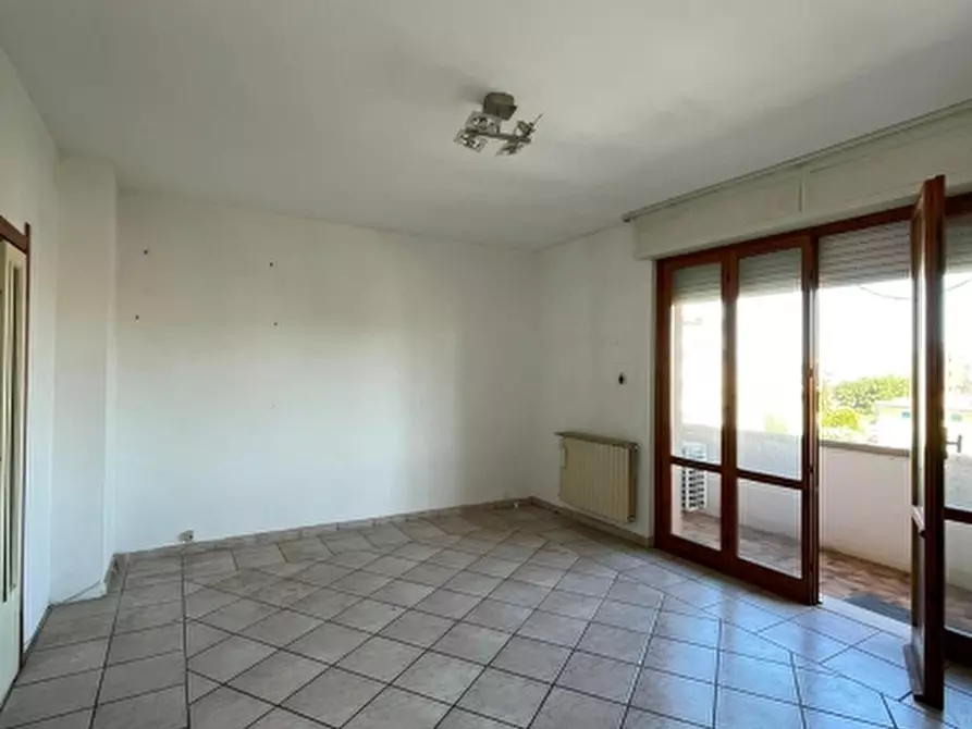Immagine 13 di Appartamento in vendita  a Livorno