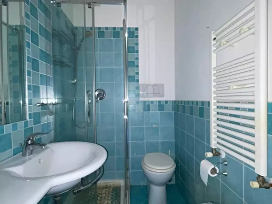 Immagine 14 di Appartamento in vendita  a Livorno