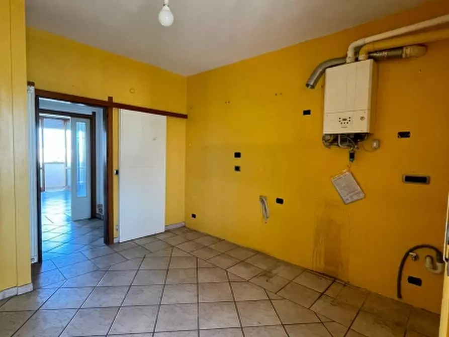 Immagine 5 di Appartamento in vendita  a Livorno