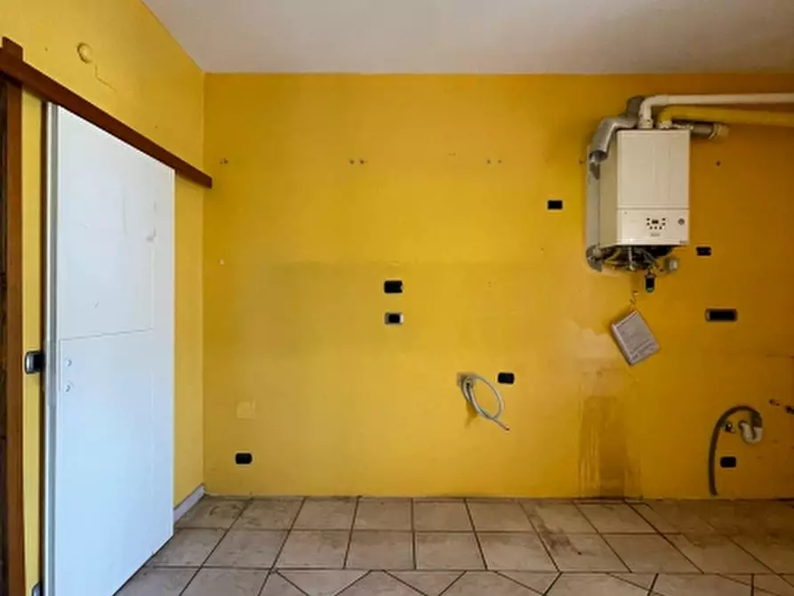 Immagine 6 di Appartamento in vendita  a Livorno