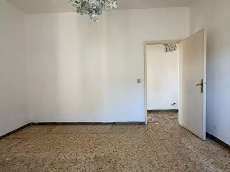 Immagine 16 di Appartamento in vendita  a Livorno