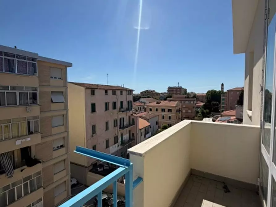 Immagine 1 di Appartamento in vendita  a Livorno
