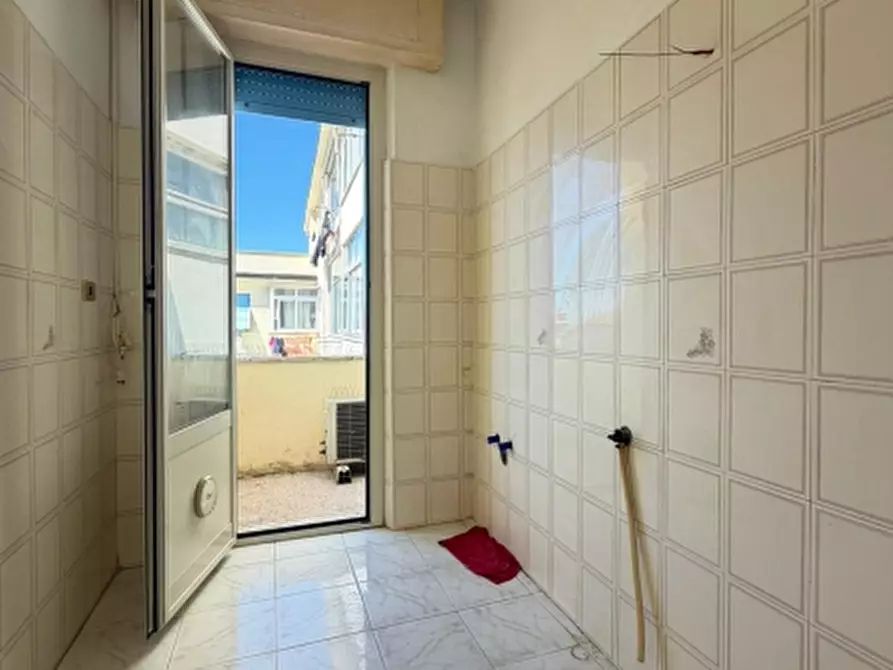 Immagine 10 di Appartamento in vendita  a Livorno