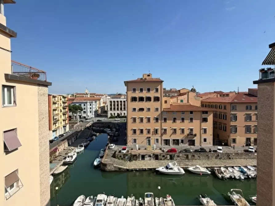 Immagine 16 di Appartamento in vendita  in Scali del Pesce 15 a Livorno