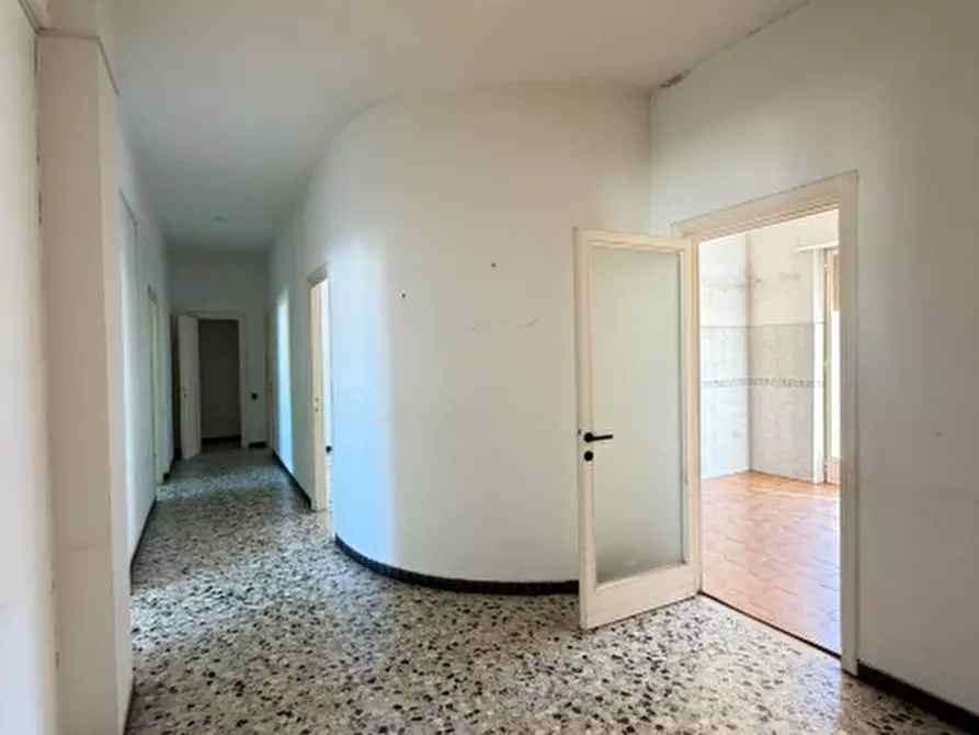 Immagine 3 di Appartamento in vendita  in Scali del Pesce 15 a Livorno