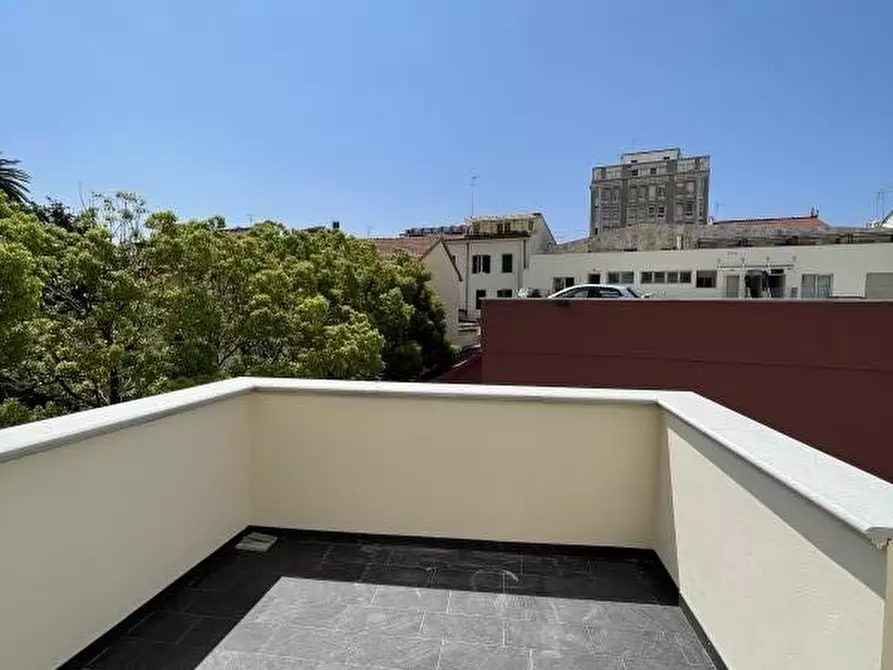 Immagine 1 di Appartamento in vendita  in via Roma 9 a Livorno