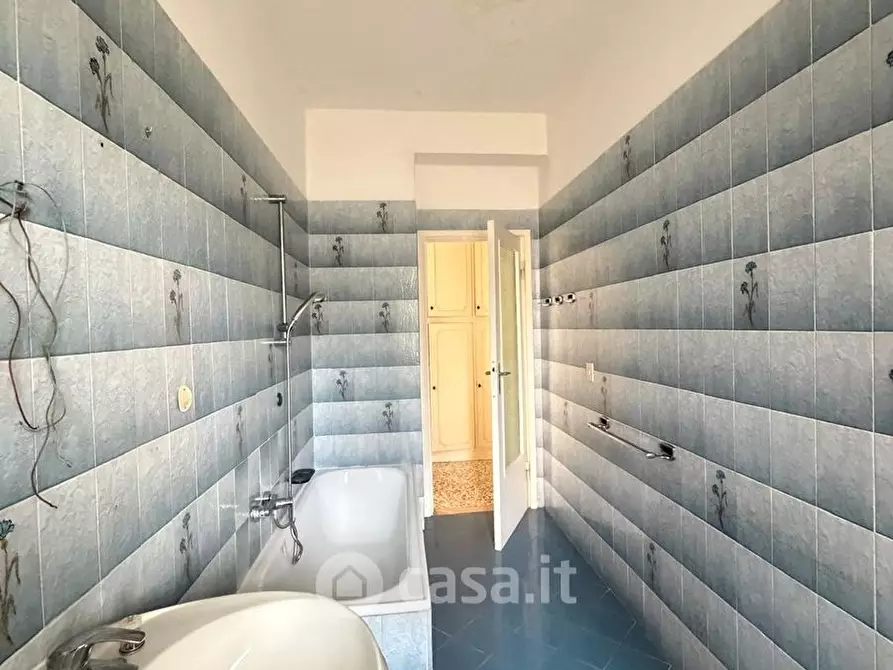Immagine 13 di Appartamento in vendita  in Via Caduti del Lavoro a Livorno