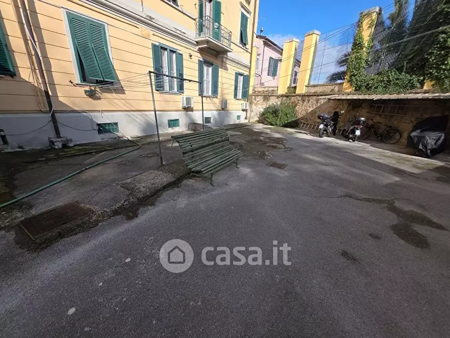 Immagine 19 di Appartamento in vendita  in Via Provinciale Pisana 290 a Livorno