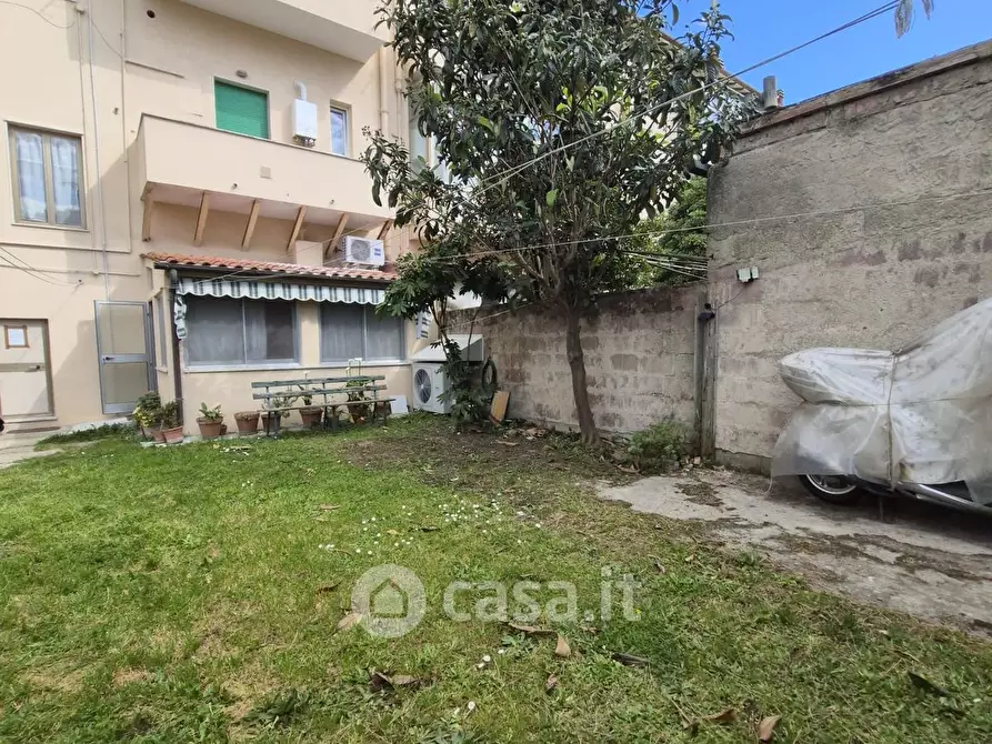 Immagine 12 di Appartamento in vendita  in Via di Salviano 503 a Livorno