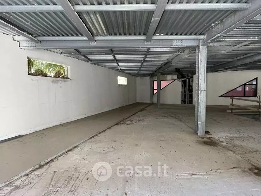 Immagine 4 di Ufficio in vendita  in Via Roma 25 a Livorno