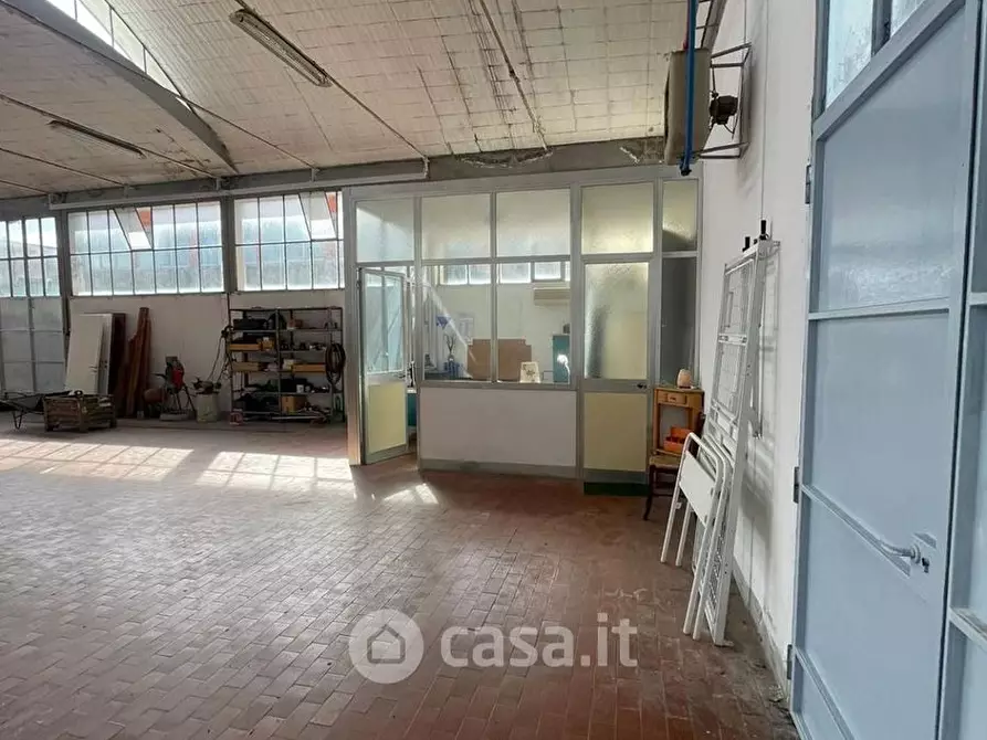 Immagine 18 di Capannone industriale in vendita  in Via Niccolò Paganini a Livorno