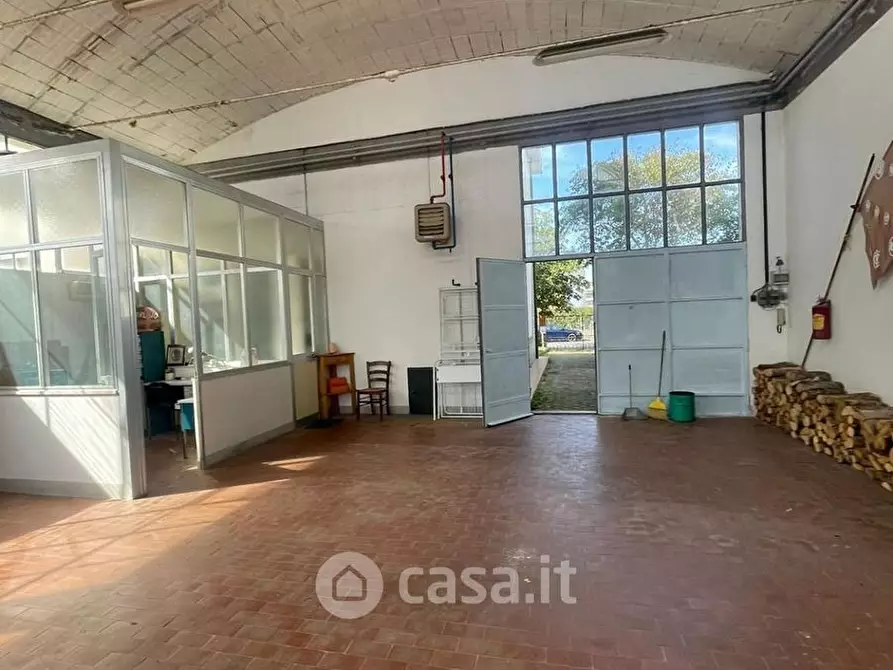 Immagine 2 di Capannone industriale in vendita  in Via Niccolò Paganini a Livorno