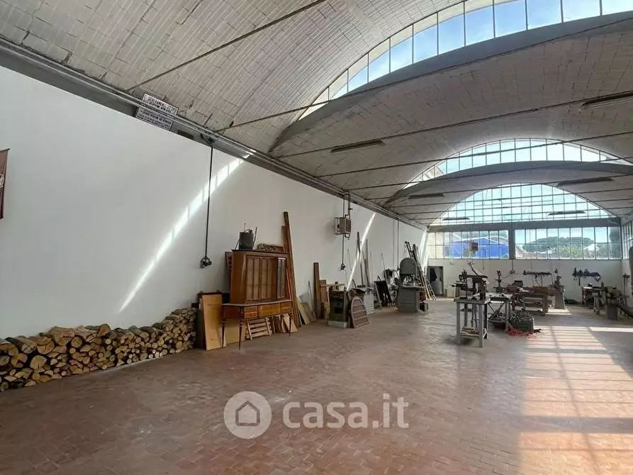Immagine 9 di Capannone industriale in vendita  in Via Niccolò Paganini a Livorno
