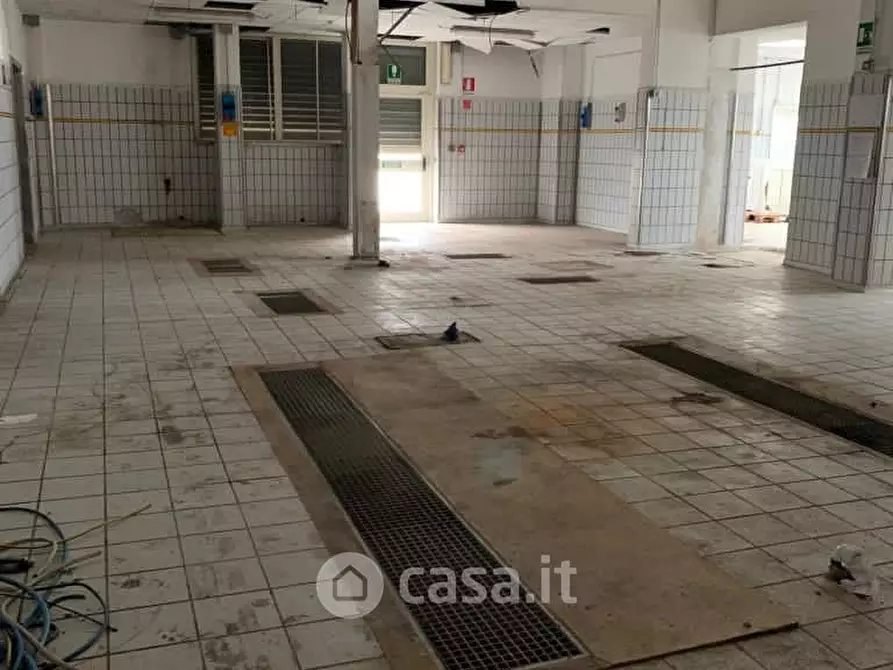 Immagine 12 di Capannone industriale in vendita  in Via degli Arrotini a Livorno