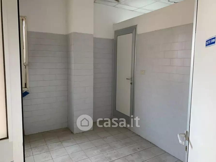 Immagine 6 di Capannone industriale in vendita  in Via degli Arrotini a Livorno