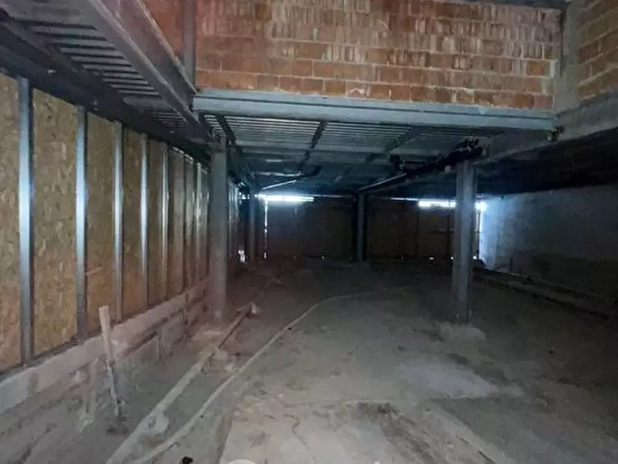 Immagine 10 di Attività commerciale in vendita  in Via Roma 11 a Livorno