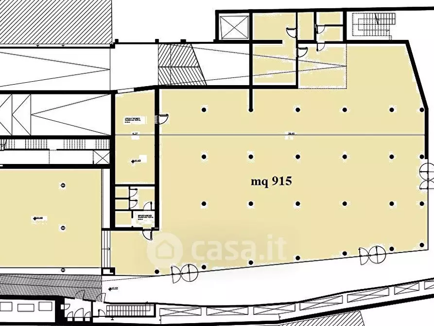 Immagine 15 di Attività commerciale in vendita  in Via Roma 11 a Livorno