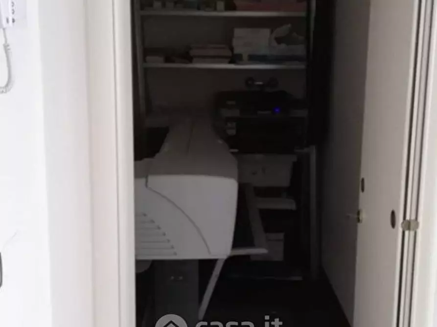 Immagine 10 di Ufficio in vendita  in Scali delle Barchette a Livorno