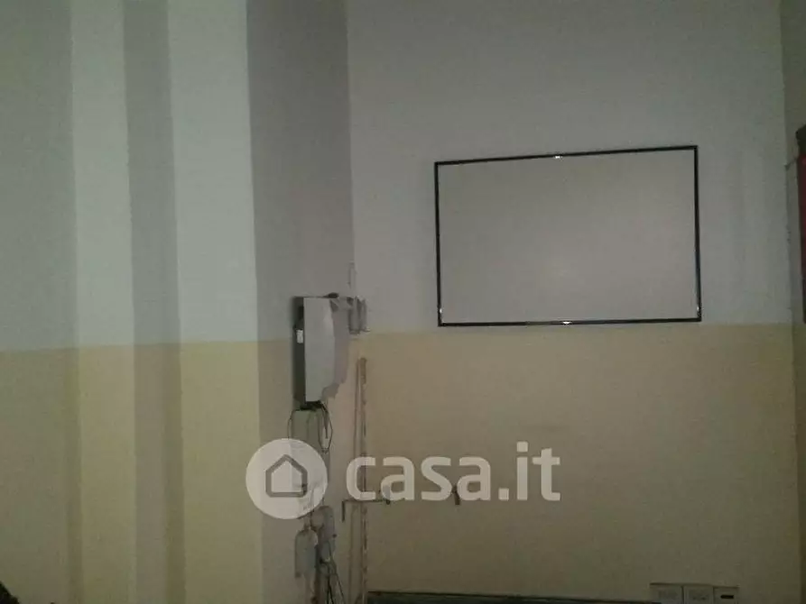 Immagine 16 di Ufficio in vendita  a Livorno