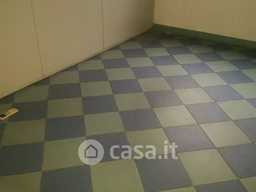 Immagine 2 di Ufficio in vendita  a Livorno