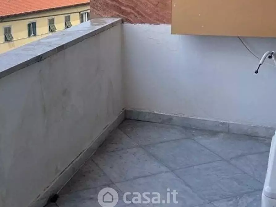 Immagine 15 di Appartamento in vendita  in Piazza Attias a Livorno