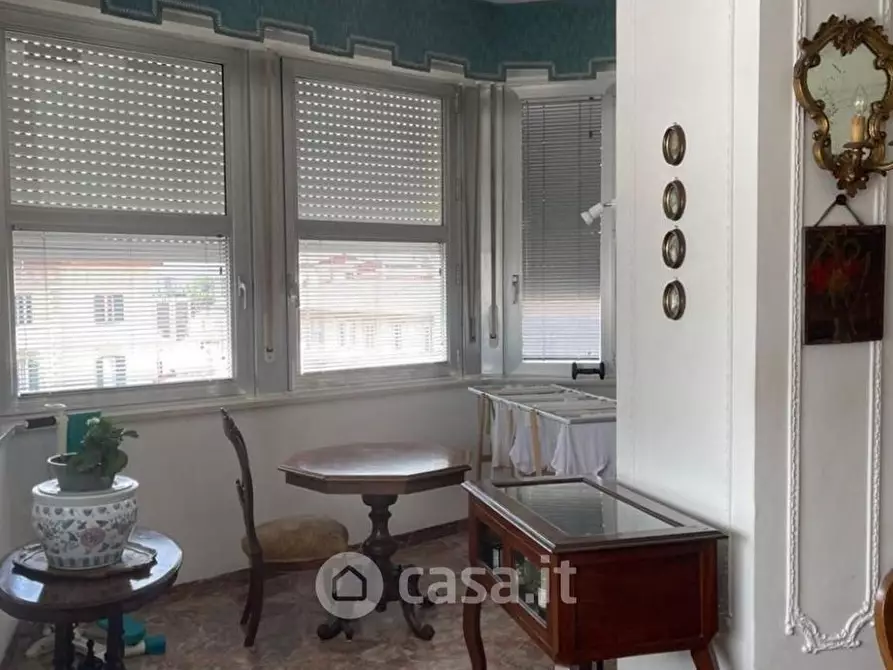 Immagine 3 di Appartamento in vendita  in Piazza Attias a Livorno