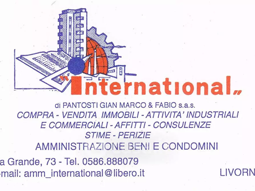 Immagine 1 di Attività commerciale in affitto  in Piazza Attias 3 a Livorno