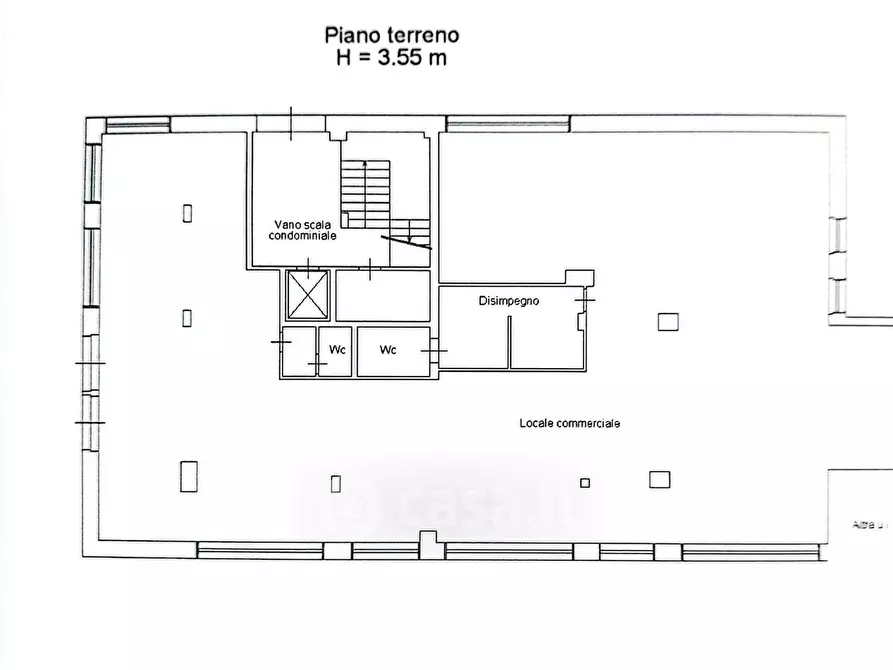 Immagine 3 di Attività commerciale in affitto  in Piazza Attias 3 a Livorno