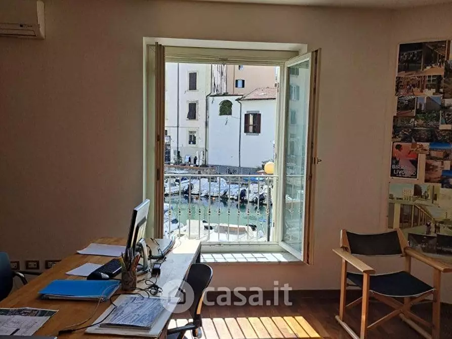 Immagine 11 di Monolocale in vendita  in Scali delle Barchette a Livorno