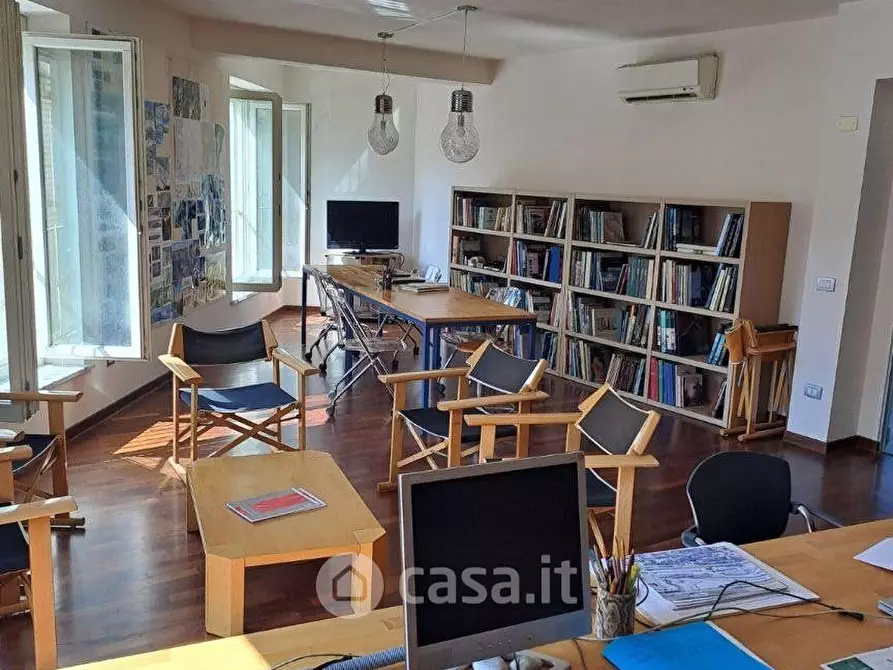 Immagine 12 di Monolocale in vendita  in Scali delle Barchette a Livorno