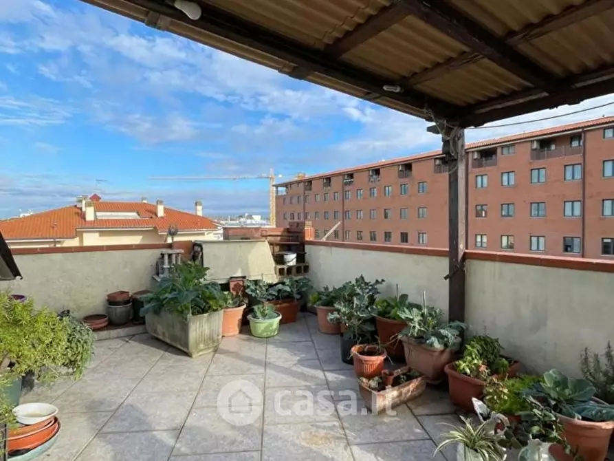 Immagine 1 di Appartamento in vendita  in Via Giovanni March a Livorno