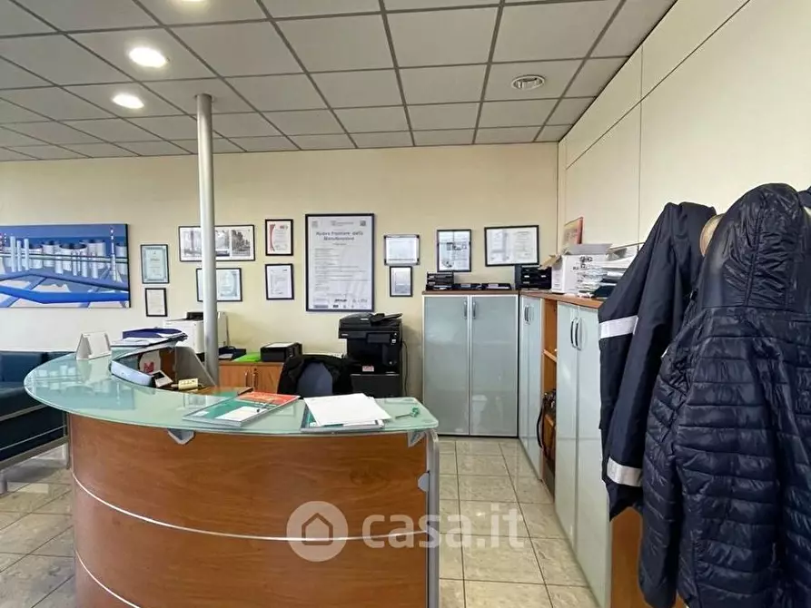 Immagine 15 di Capannone industriale in vendita  in Via Dell'Artigianato a Collesalvetti